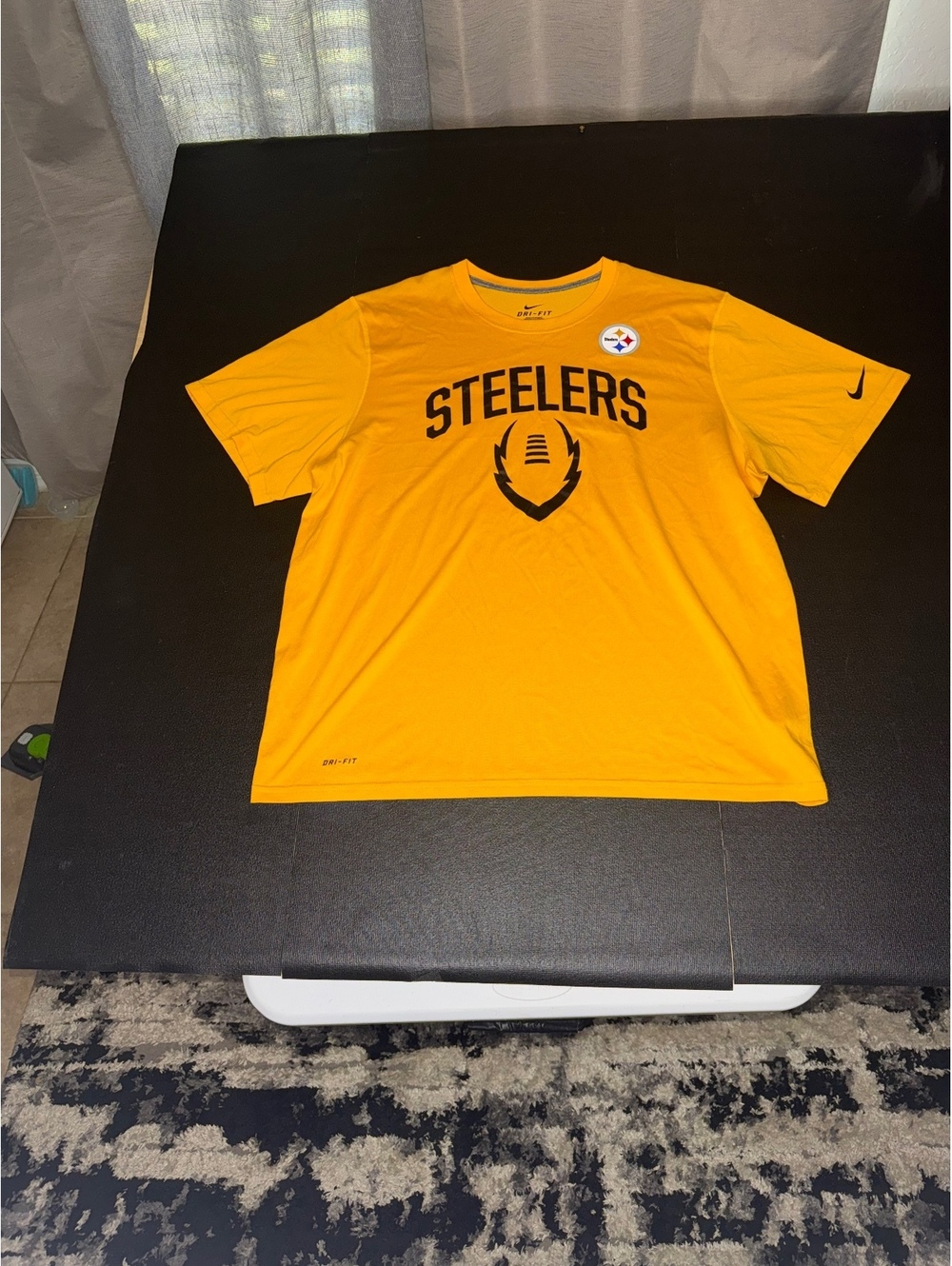 Nike Dri-Fit Pittsburgh Steelers Yellow T-Shirt Size Large